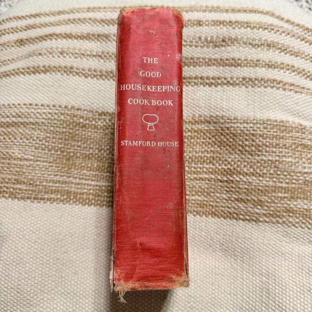 Vintage The Good Housekeeping Cook Book Stamford House Red Hardcover Retro